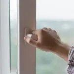 Come effettuare la manutenzione degli infissi in legno