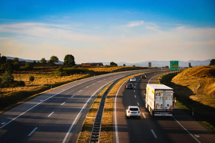Viaggiare in autostrada oggi: come rendere gli spostamenti più semplici e organizzati
