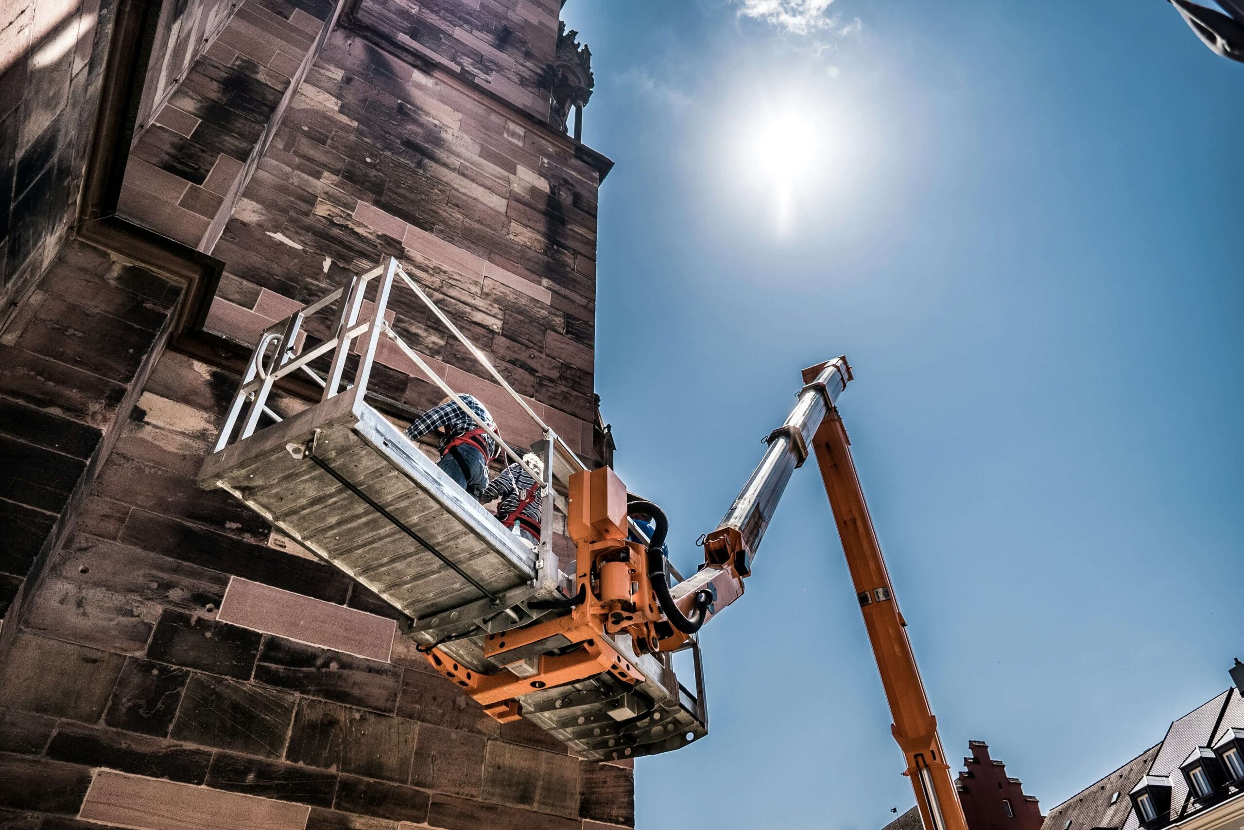 Dispositivi per la Sicurezza in Quota: Focus sulle Linee Vita di Tipo D